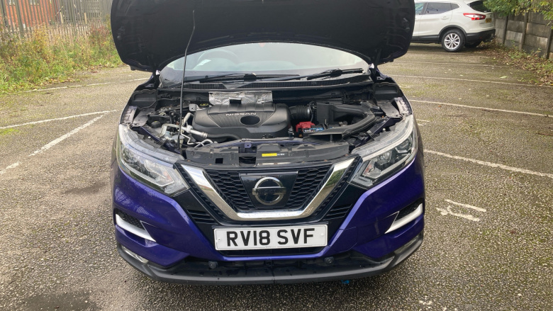 Nissan Qashqai 1.5 dCi N-Connecta 5dr Diesel Hatchback